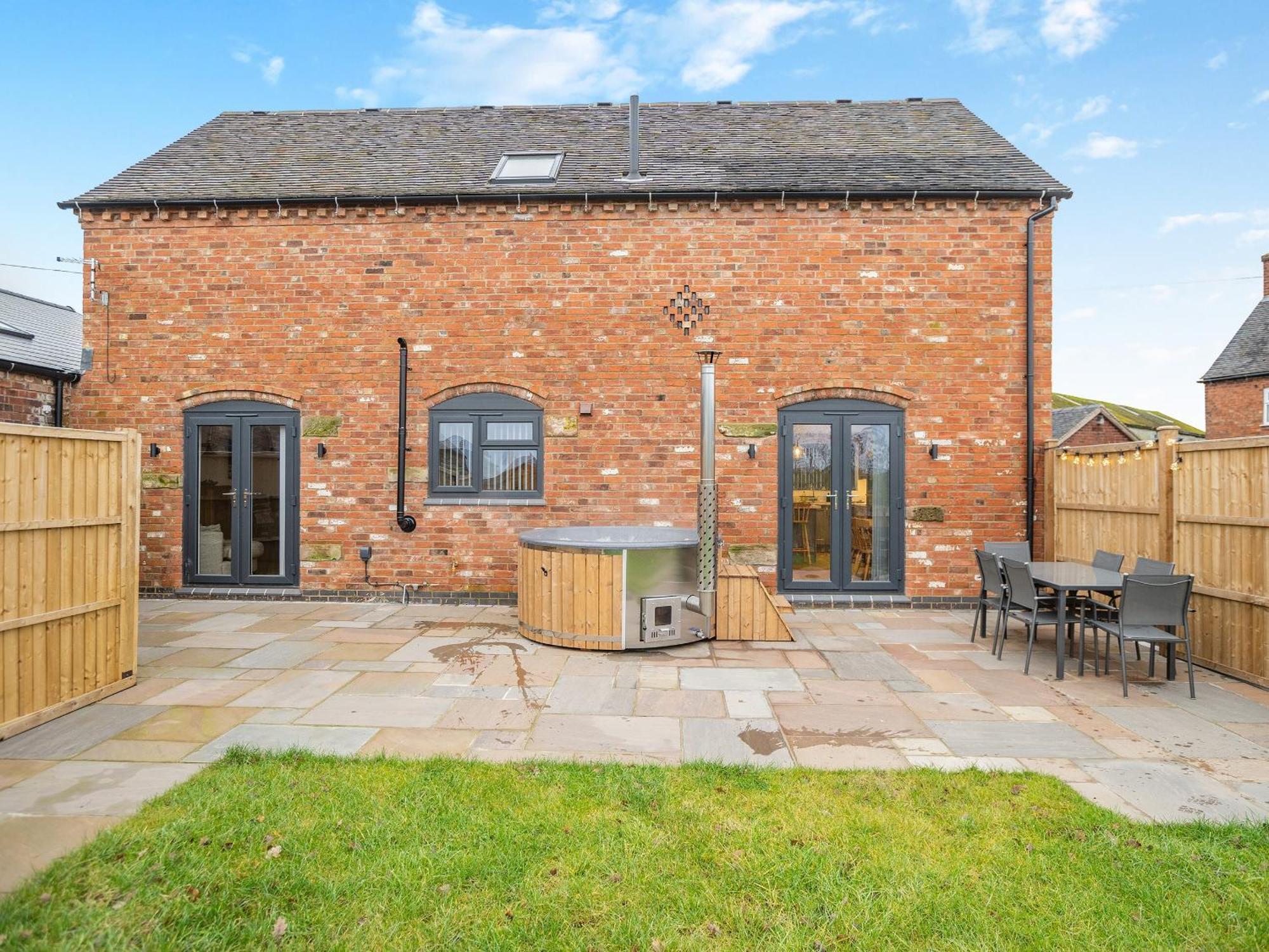 Вилла Babbling Brook Barn Abbots Bromley Экстерьер фото